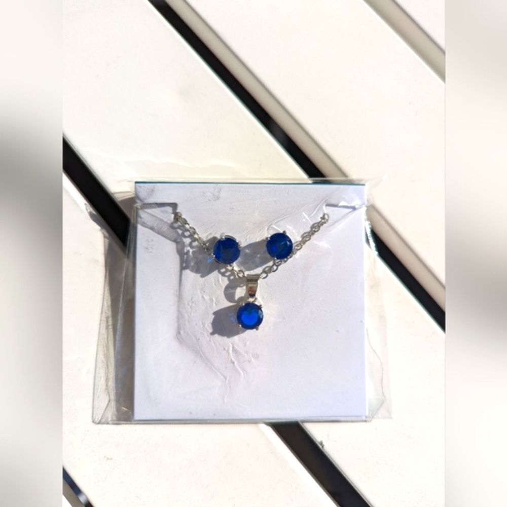 EFFY Silver Tone Sapphire Blue Necklace and Earring Set